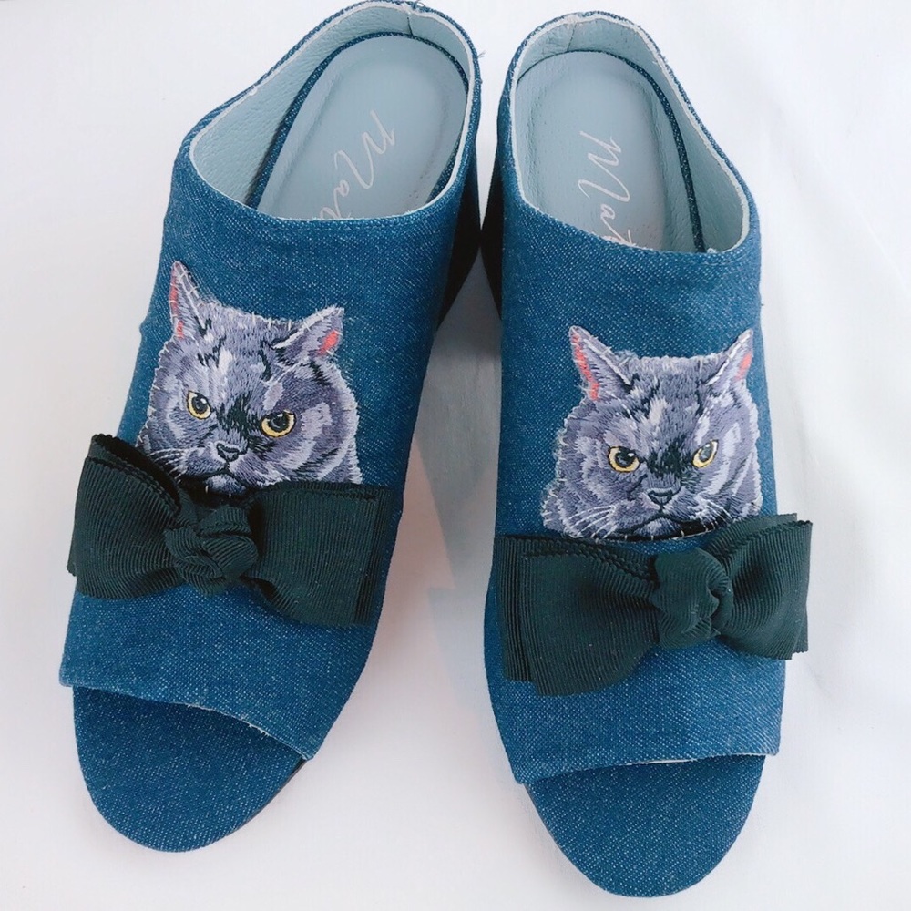 Matisse Misty Denim Embroidered Cat Face,Black Bow